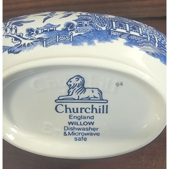 Vintage Churchill Blue Willow Gravy Boat - Picture 7 of 10